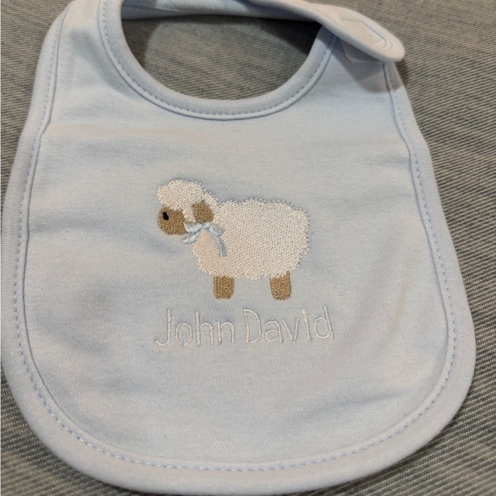 LIGHT BLUE BABY BIB EMBROIDERED LAMB